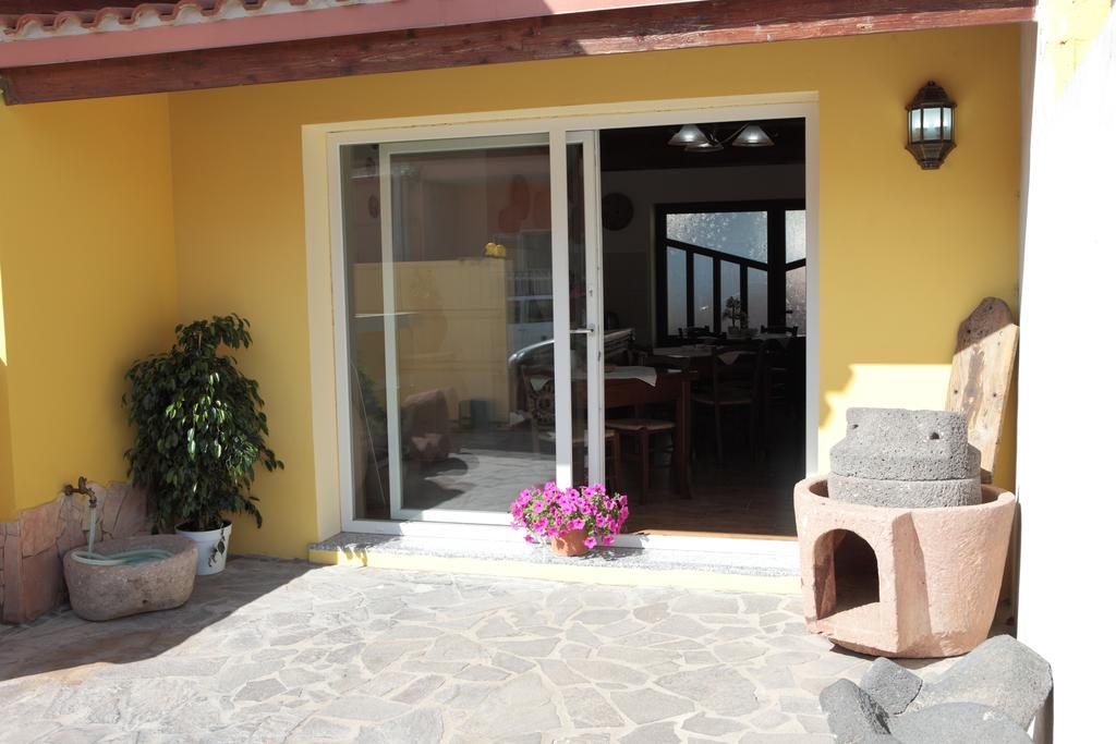 B&B Terre Del Sinis Càbras Exteriör bild