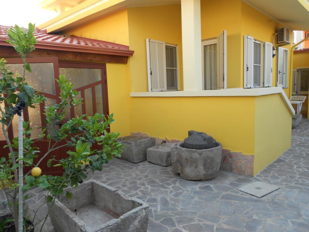 B&B Terre Del Sinis Càbras Rum bild