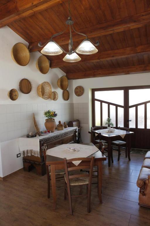 B&B Terre Del Sinis Càbras Exteriör bild