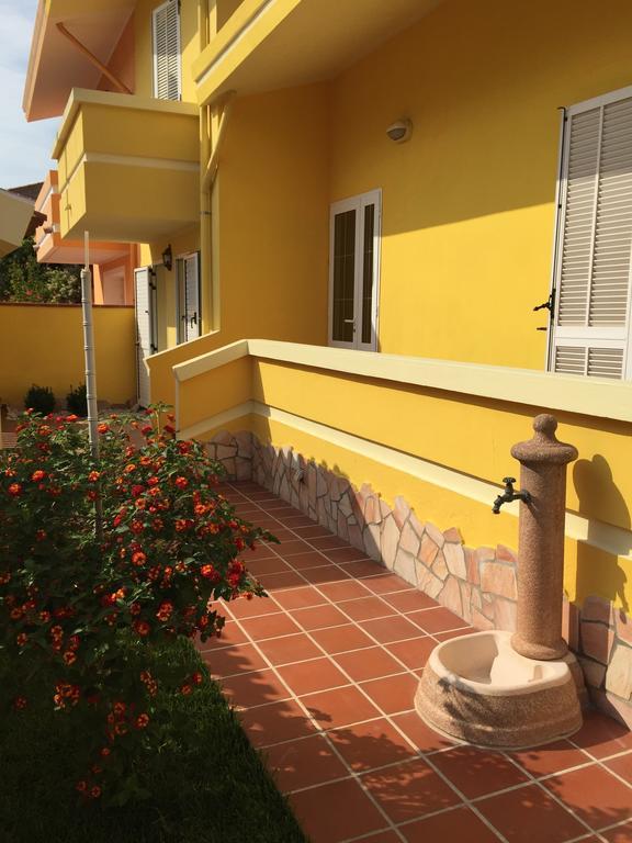 B&B Terre Del Sinis Càbras Exteriör bild
