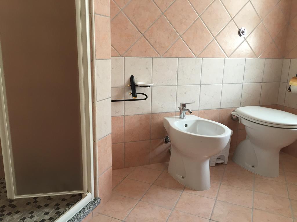 B&B Terre Del Sinis Càbras Rum bild