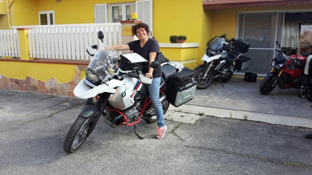 B&B Terre Del Sinis Càbras Exteriör bild